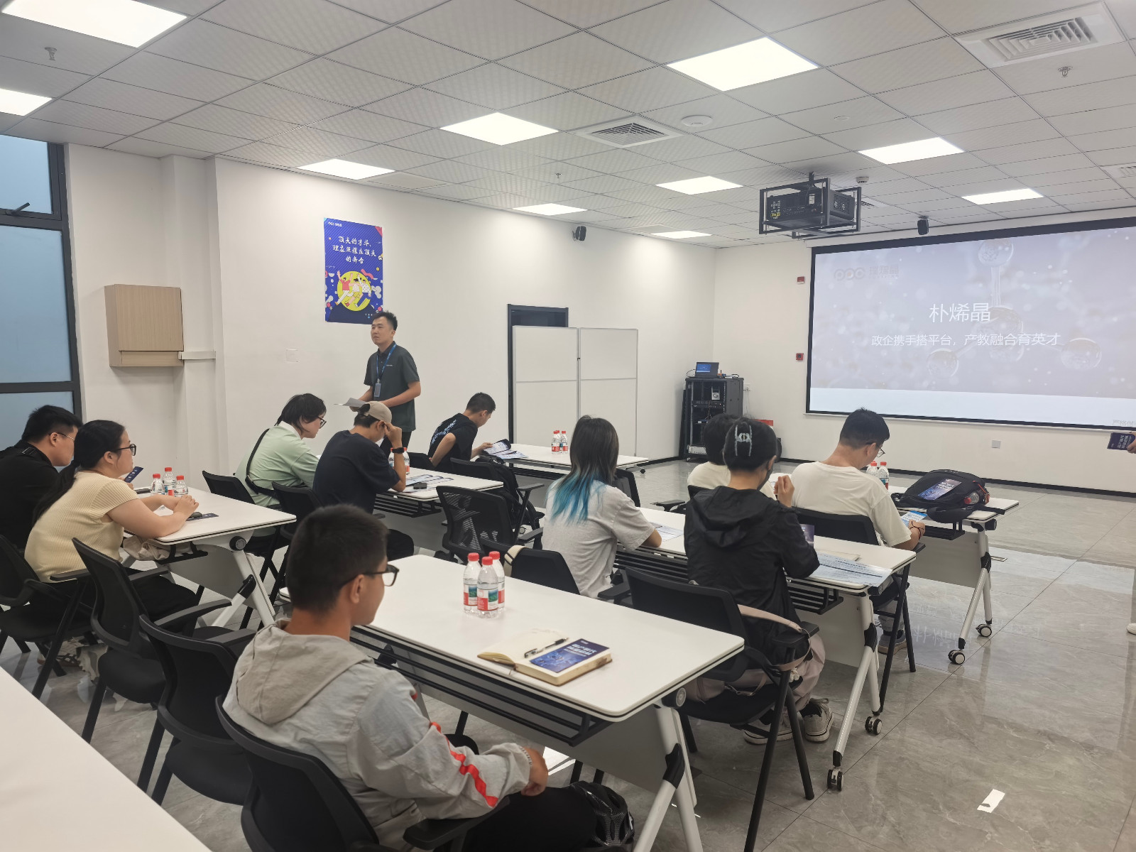 1786412131224_微信图片_20260807090811_16_3.jpg 1786412131224_微信图片_20260807090811_16_3.jpg